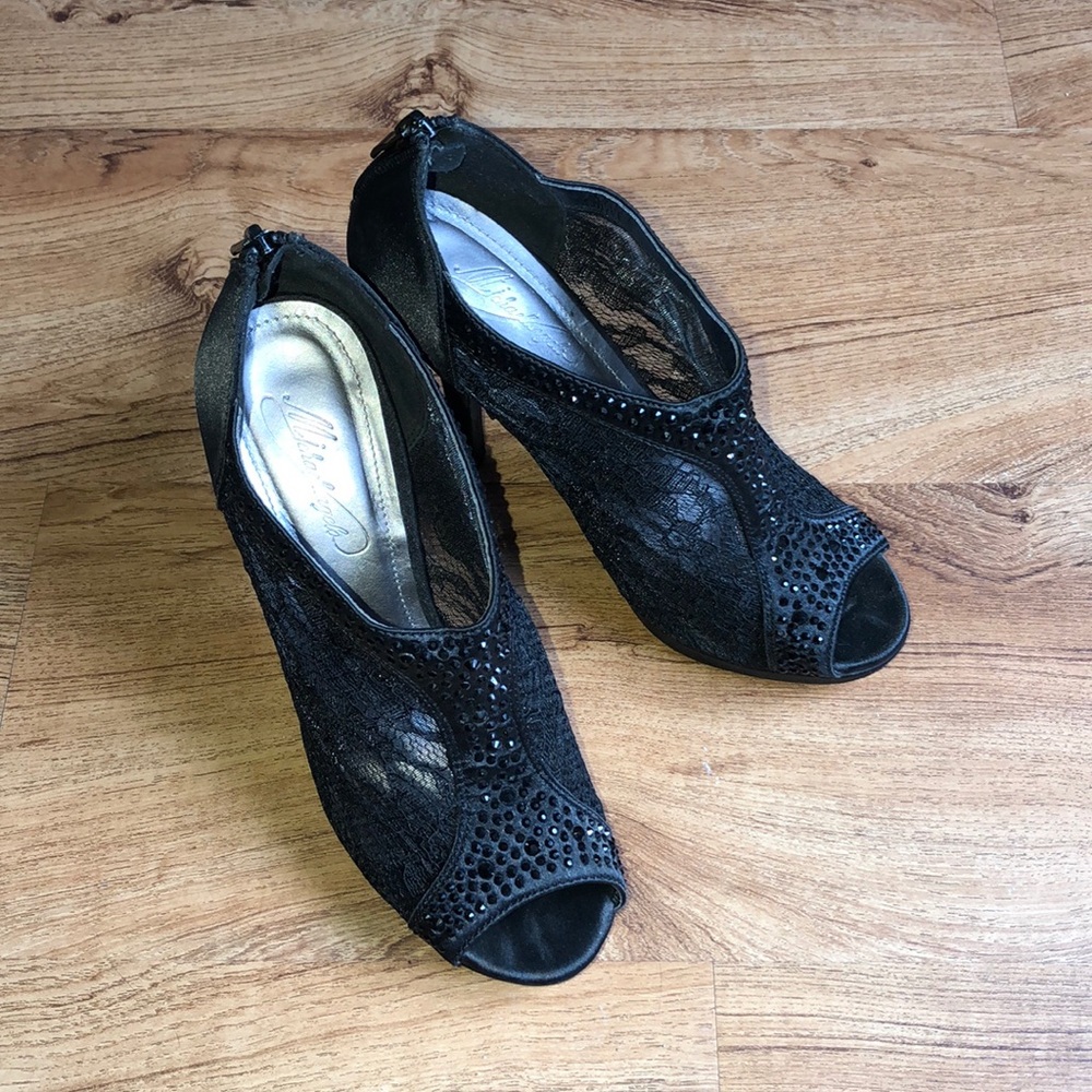 Black Lace & Rhinestone Michelangelo Heels Size 7